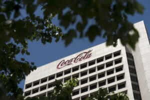 Уоррен Баффет и Coca-Cola: причины инвестиционного успеха