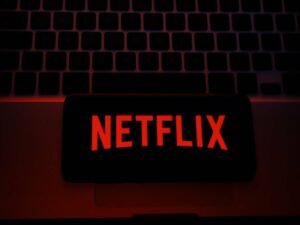 Netflix: why is it worth buying shares?